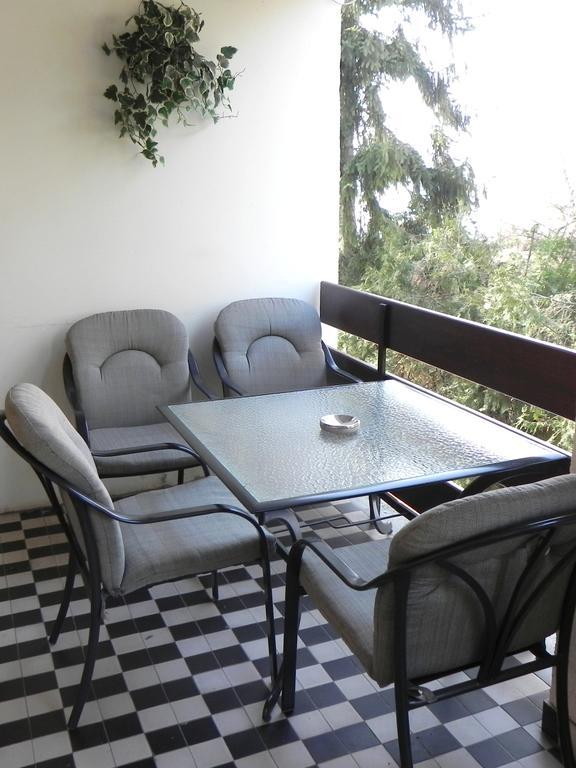 Monika Panzio Hotel Tata Luaran gambar