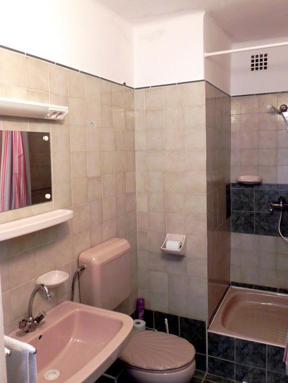 Monika Panzio Hotel Tata Luaran gambar