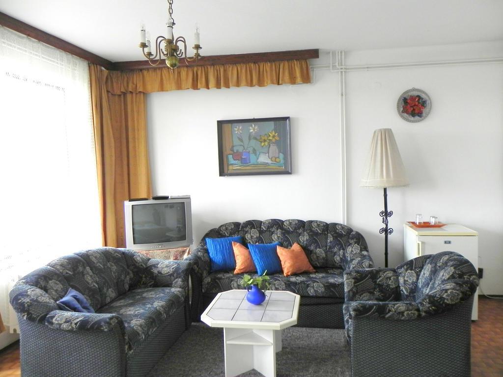 Monika Panzio Hotel Tata Luaran gambar