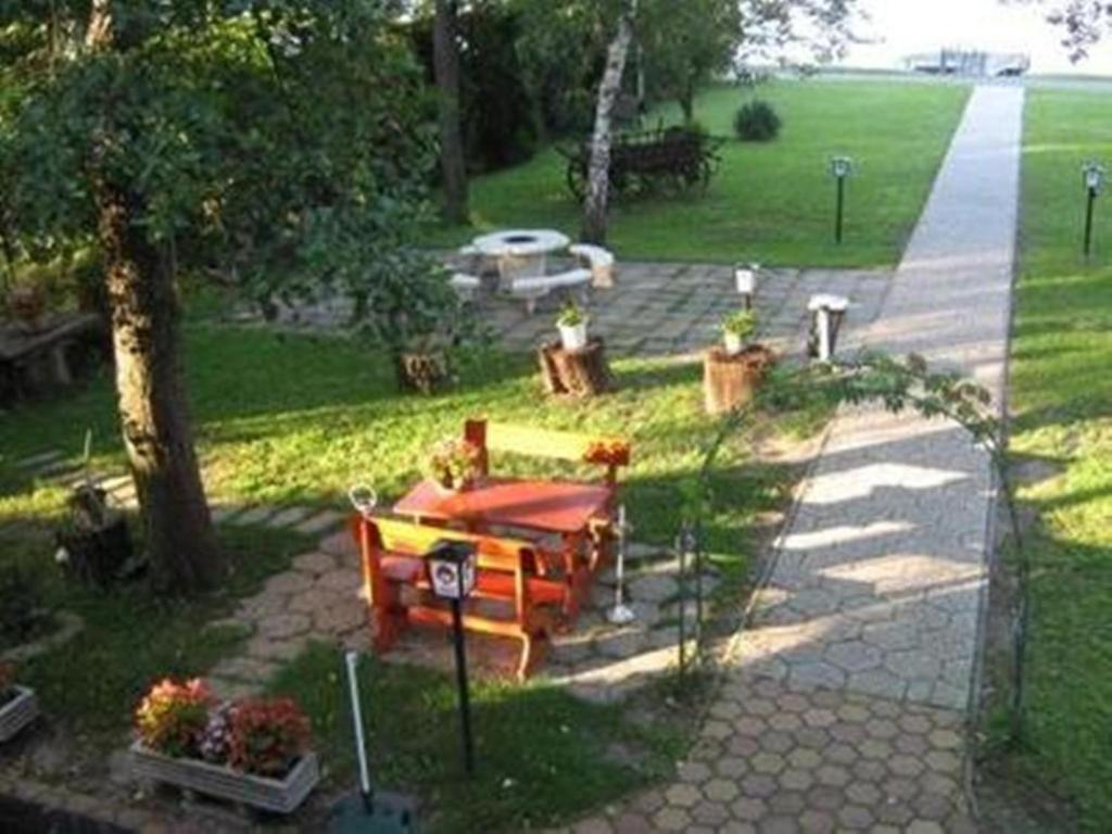 Monika Panzio Hotel Tata Luaran gambar